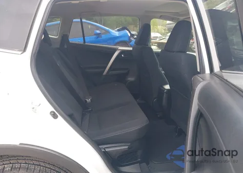 2016 Toyota Rav4 Hv Xle z USA, uszkodzony, nr VIN JTMRJREV1GD022217